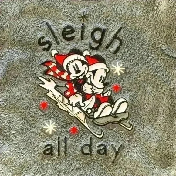 Disney Minnie Mickey Mouse Ice Skating Winter Long Sleeve Shirt Sz S - Picture 4 of 5